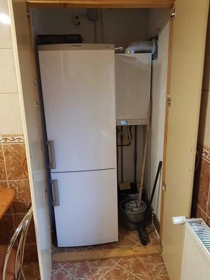Apartament cu 3 camere decomandat în Confecții