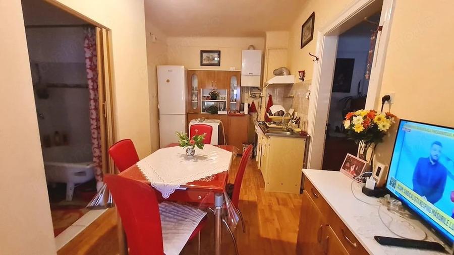 Apartament 2 camere la casa zona Centrala - 9