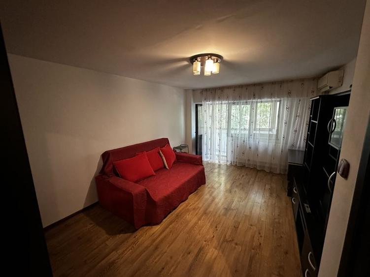 Garsonieră decomandată în Sebastian