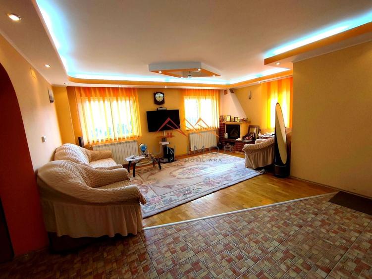 Casă individuală cu 4 camere cu Garaj în Lunca Mare
