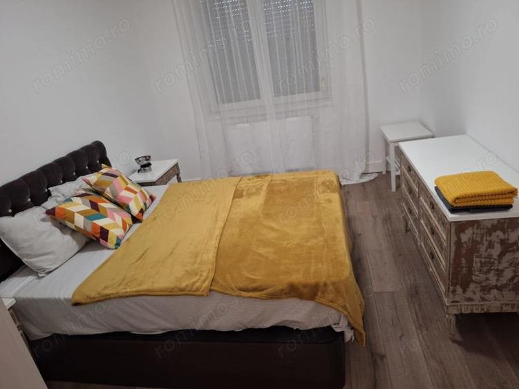 De inchiriat Apartament cu 2 camere in Pia?a 700 - 9