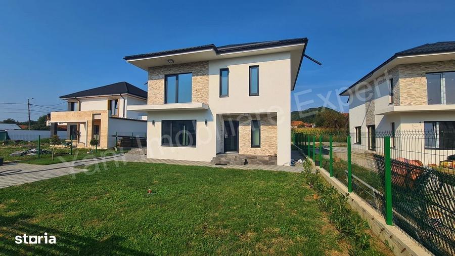 Casă cu 4 camere cu Teren 460 Mp în Curtea de Argeș