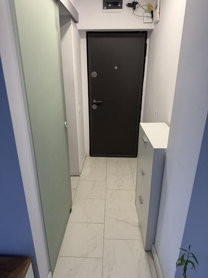Apartament cu 2 camere decomandat în Exterior Vest