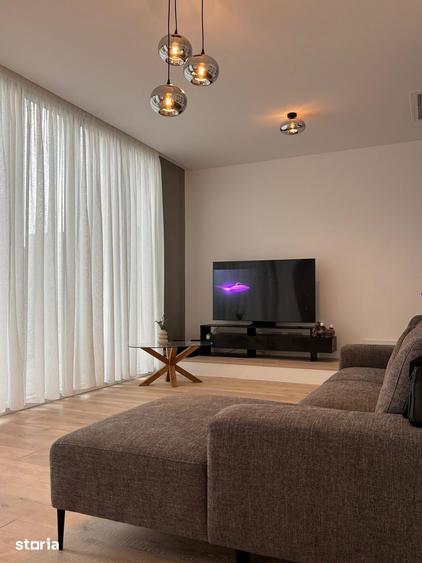 Casă cu 4 camere cu Teren 310 Mp în Tunari