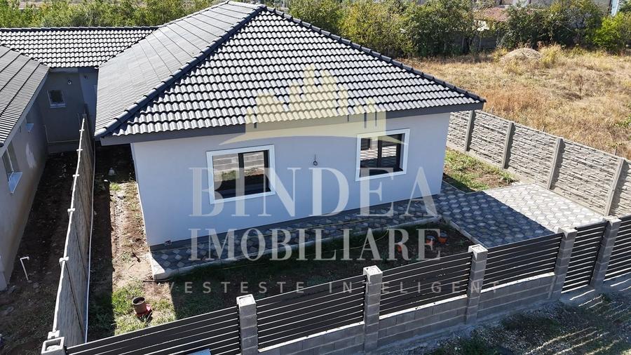 Duplex cu 4 camere cu Canalizare în Giarmata