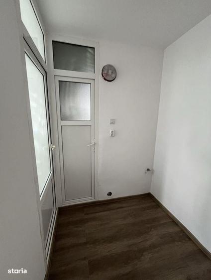 Apartament cu 2 camere semidecomandat în 1 Mai