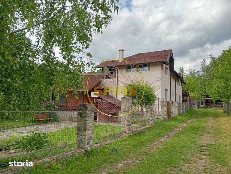 Casă cu 5 camere cu Teren 414 Mp în Gura Teghii