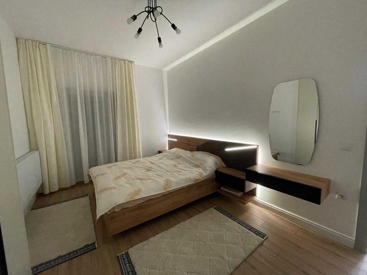 Apartament cu 3 camere decomandat în Herina