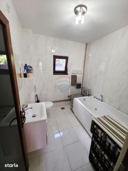 Casă cu 3 camere cu Teren 205 Mp în Central