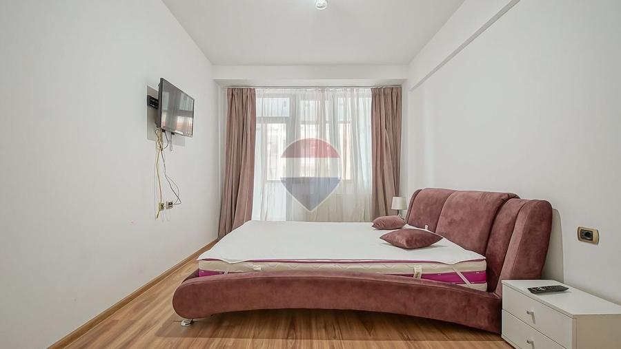 Apartament cu 2 camere decomandat, mobilat în Tractorul