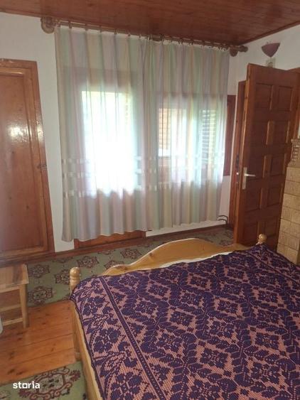 Casă cu 4 camere în Moara