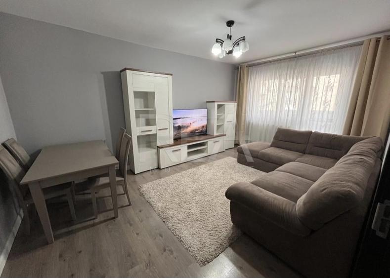 Apartament cu 3 camere decomandat, mobilat în Gorjului