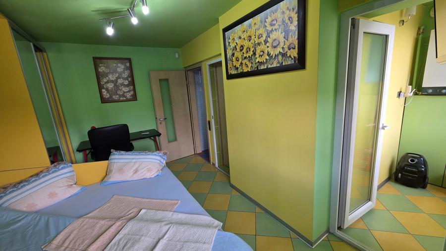 Apartament cu 4 camere decomandat, mobilat în Complex Studențesc