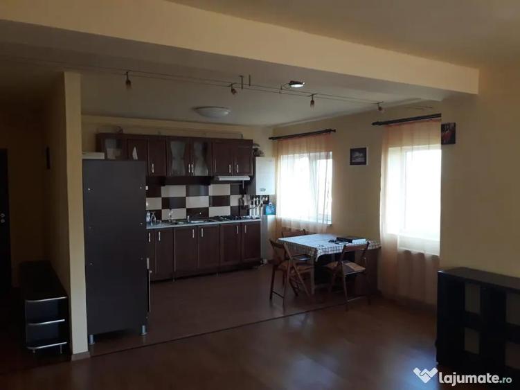 Inchiriez apartament 2 camere - 1