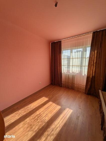 Apartament cu 2 camere decomandat în Calea București