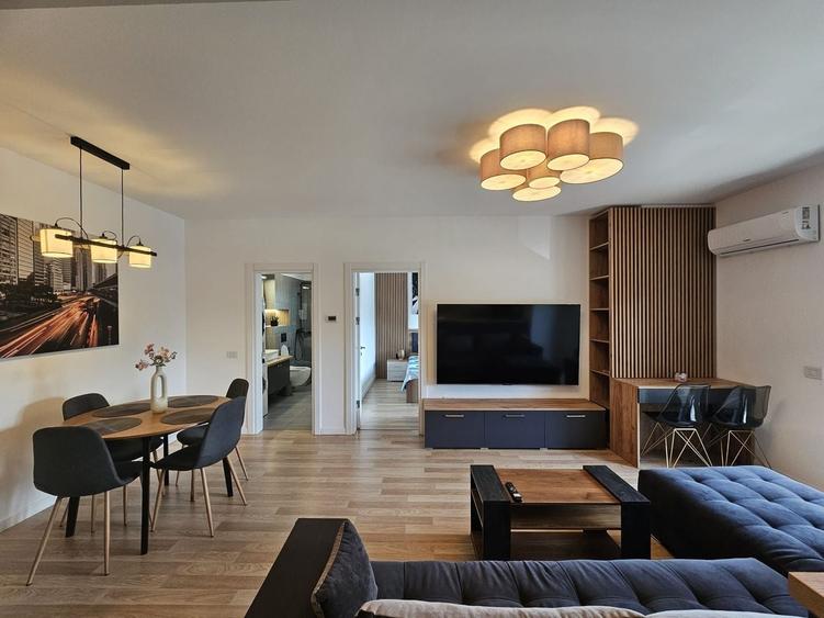 Apartament cu 2 camere decomandat, mobilat în Metro 2