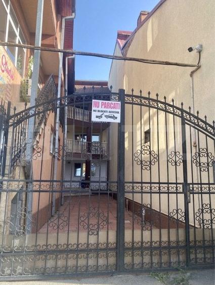 Spațiu comercial, de 450 mp, în Micro 6