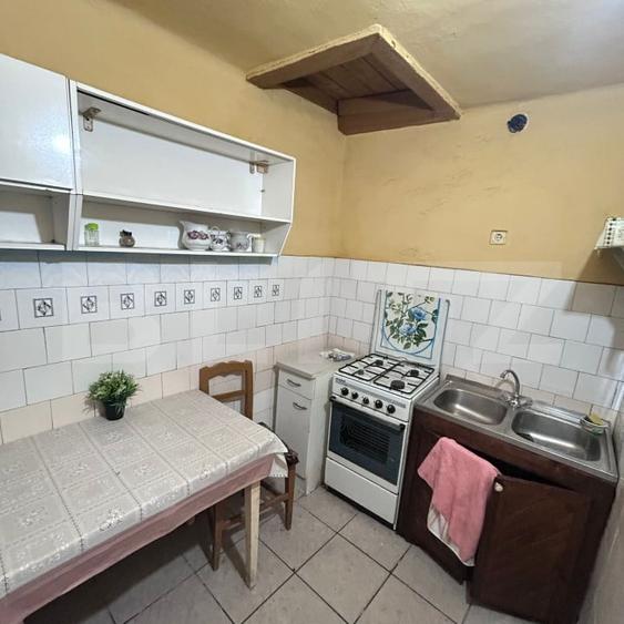 Casă individuală cu 2 camere cu Canalizare în Ghirodei