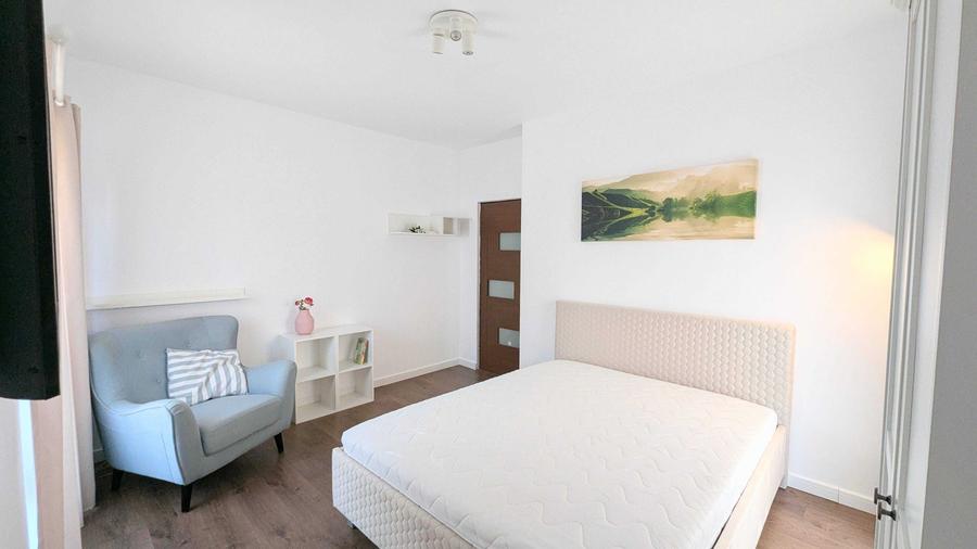 Apartament cu 2 camere decomandat, mobilat în Borhanci