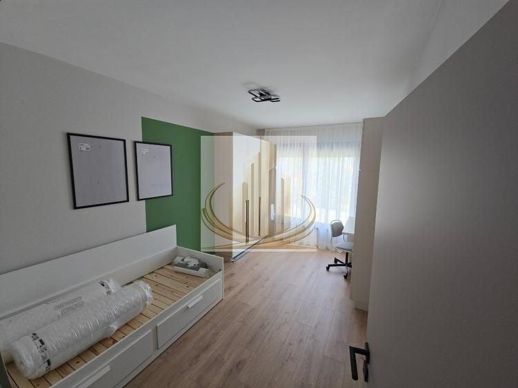 Duplex cu 4 camere cu Canalizare în Ghiroda