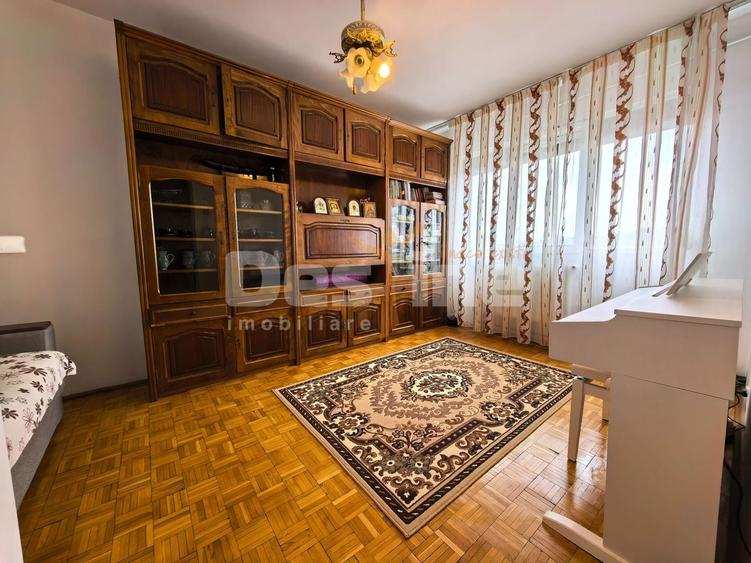 Apartament cu 2 camere decomandat, mobilat în Podul de Piatră