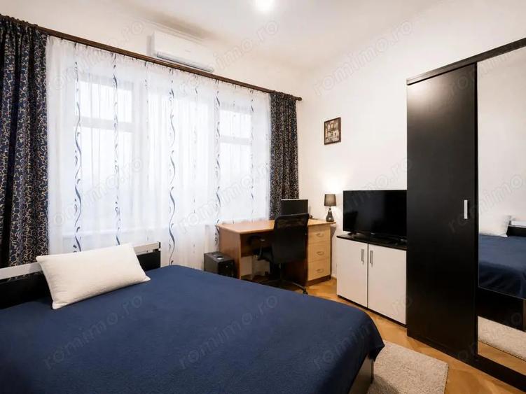 Apartament cu 5 camere semidecomandat în Armeneasca