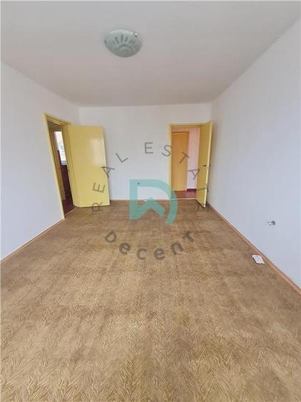 Apartament cu 2 camere circular în Astra — fotografia 1
