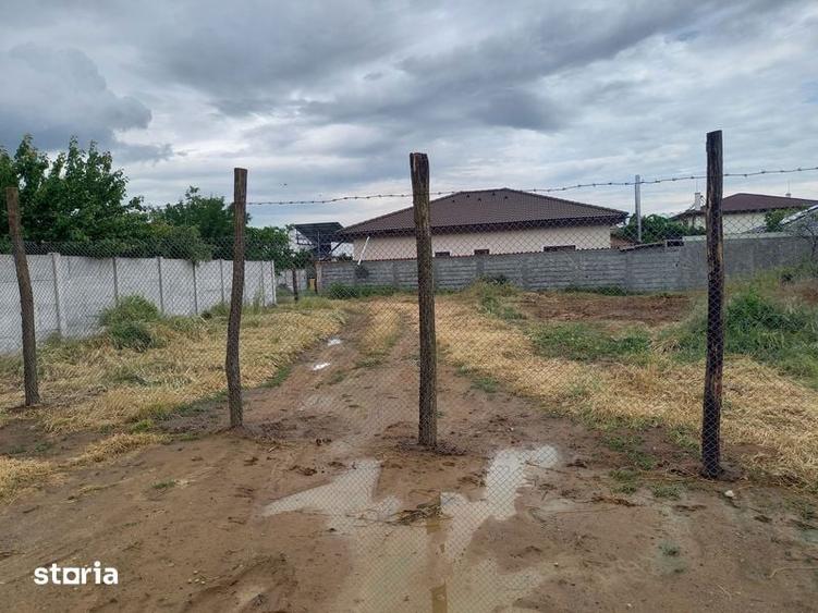 Teren de 453 mp, în Malu Mare
