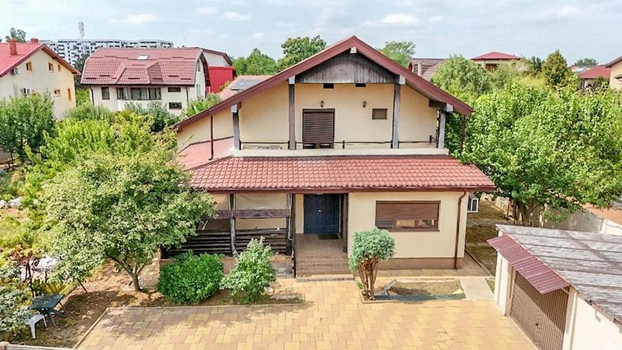 Casă individuală cu 4 camere cu Canalizare în Dudu