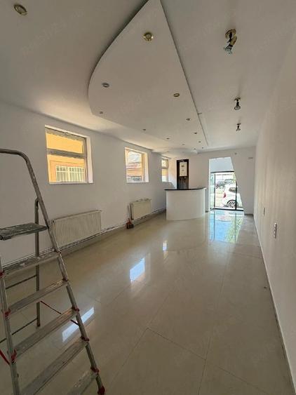 Spațiu comercial, de 110 mp, în Central