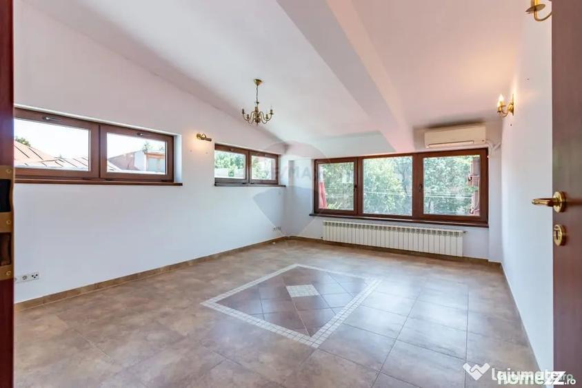 Spațiu comercial, de 332 mp, în Ferentari