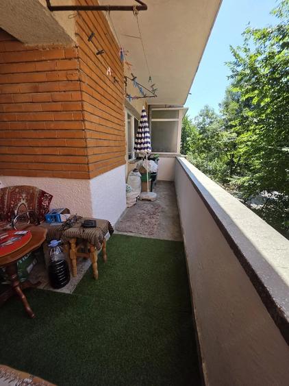 Apartament cu 2 camere decomandat în Ostroveni