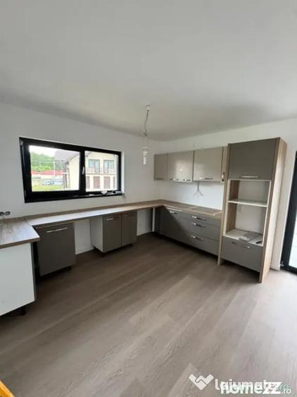 Casă cu 3 camere cu Teren 1200 Mp în Tăuții-Măgherăuș