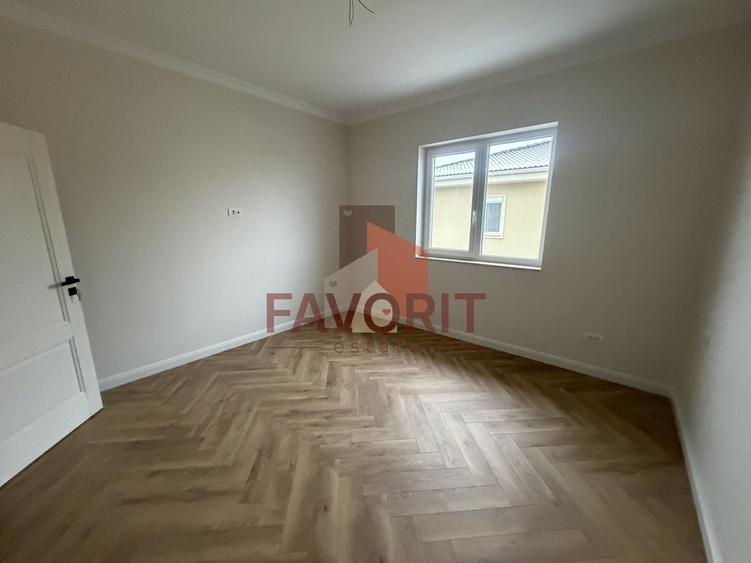 Duplex cu 4 camere cu Canalizare în Dumbrăvița