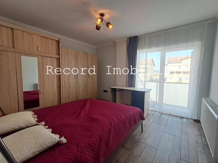 Apartament cu 3 camere decomandat în Florești