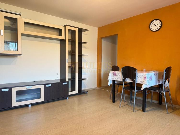 Apartament cu 3 camere semidecomandat, mobilat în Girocului