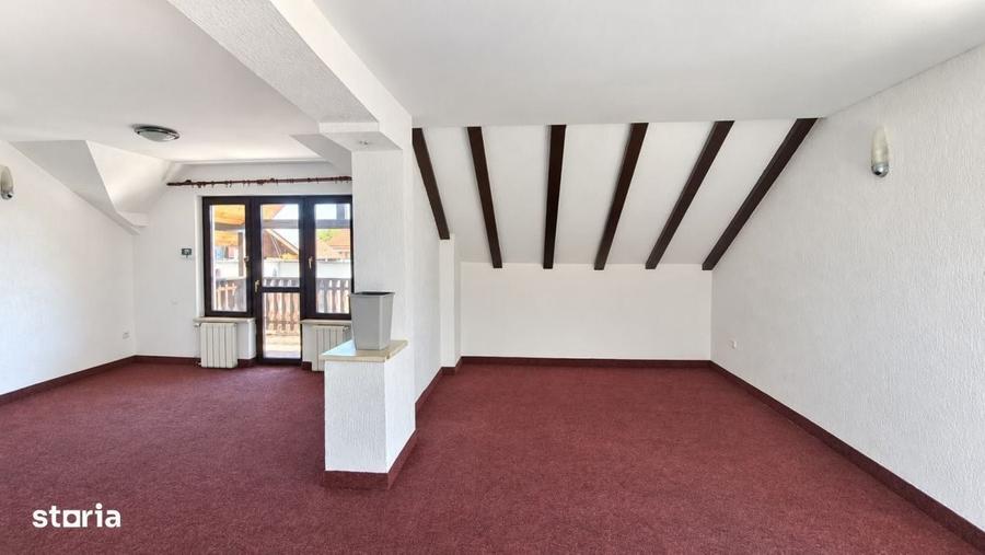 Casă cu 4 camere cu Teren 200 Mp în Central