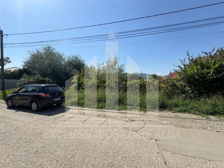 Teren Construcții intravilan de 600 mp, în Micești