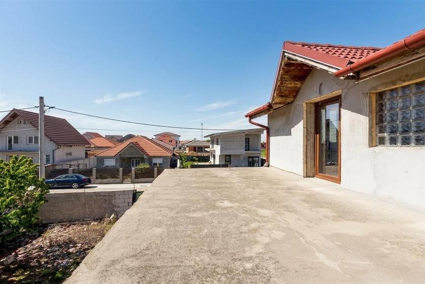Casă cu 4 camere cu Teren 431 Mp în Sântandrei