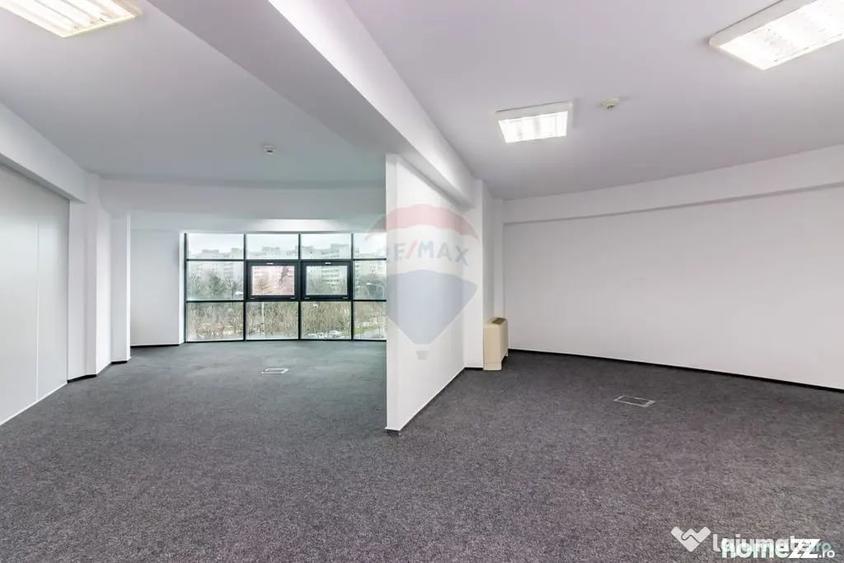 Spațiu comercial, de 240 mp, în Mihai Bravu