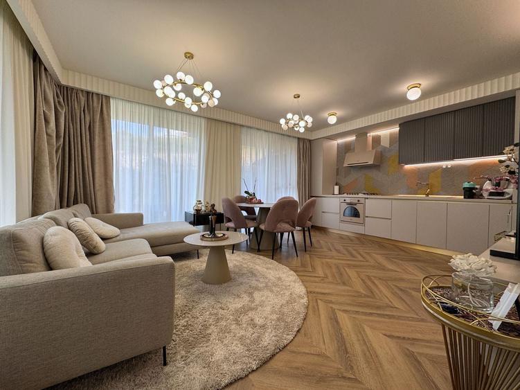 Duplex cu 5 camere cu Canalizare în Florești