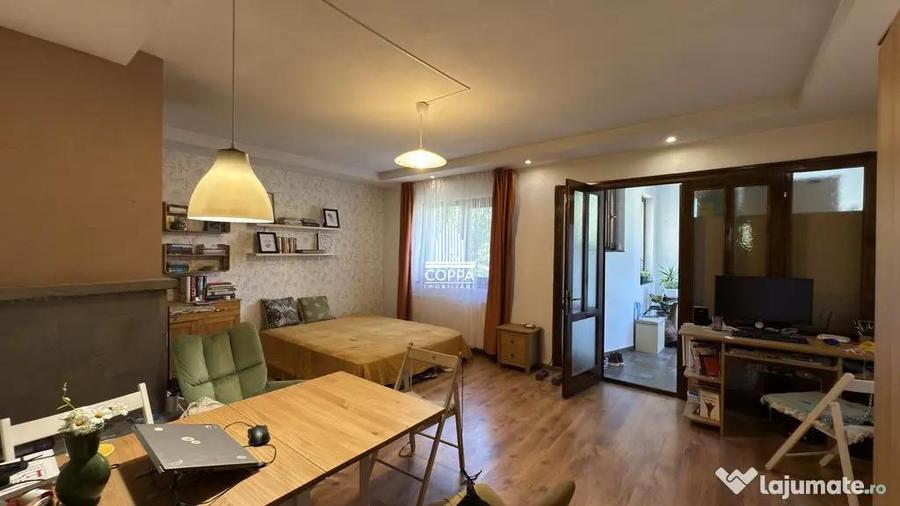Casă cu 6 camere cu Teren 800 Mp în Central