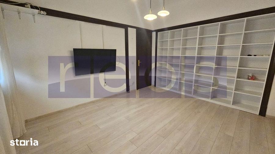 Casă cu 5 camere cu Teren 186 Mp în Victoriei