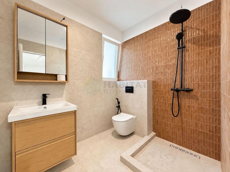 Duplex cu 4 camere cu Canalizare în Tunari