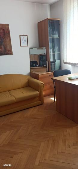 Apartament cu 5 camere în Ultracentral