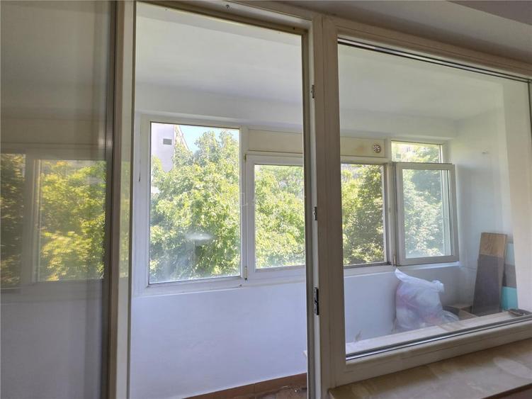 Apartament cu 2 camere decomandat în Colentina