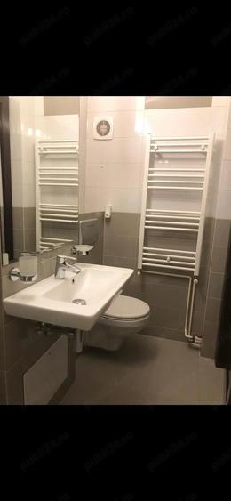 Apartament cu 3 camere decomandat în Parc Zăvoi