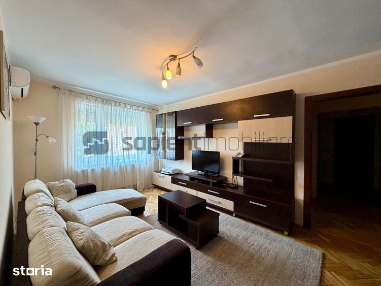 Apartament cu 3 camere decomandat în Cetății