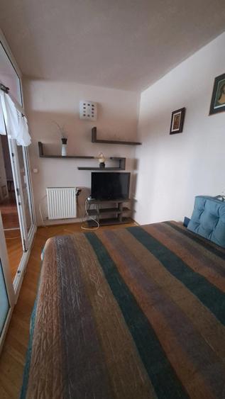 Apartament cu 3 camere decomandat, mobilat în Nord