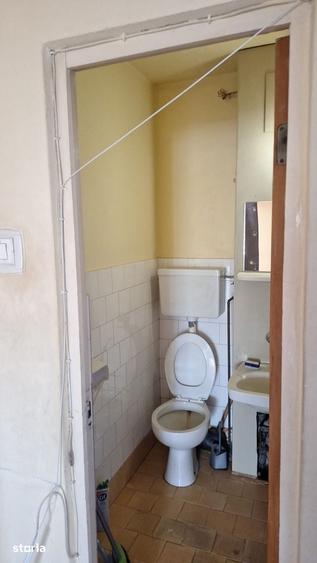 Apartament cu 3 camere decomandat în Valea Borcutului